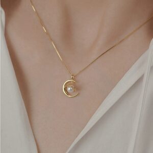 Women's Planet Necklace Niche Design Temperament Saturn Clavicle Chain Versatile