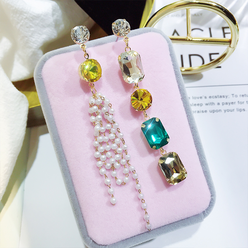 Exaggerated Asymmetrical Crystal Pearl Earrings